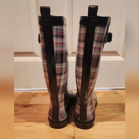 Capelli of New York black and pink plaid rain boots size 9 - Picture 3 of 6